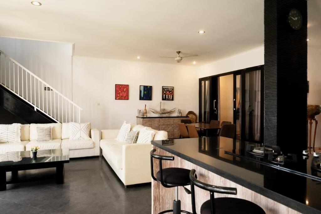 Villa Lingkar 89A Canggu Eksteriør bilde