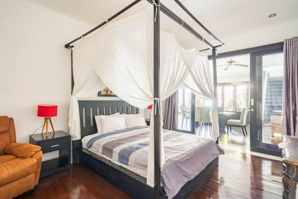 Villa Lingkar 89A Canggu Eksteriør bilde